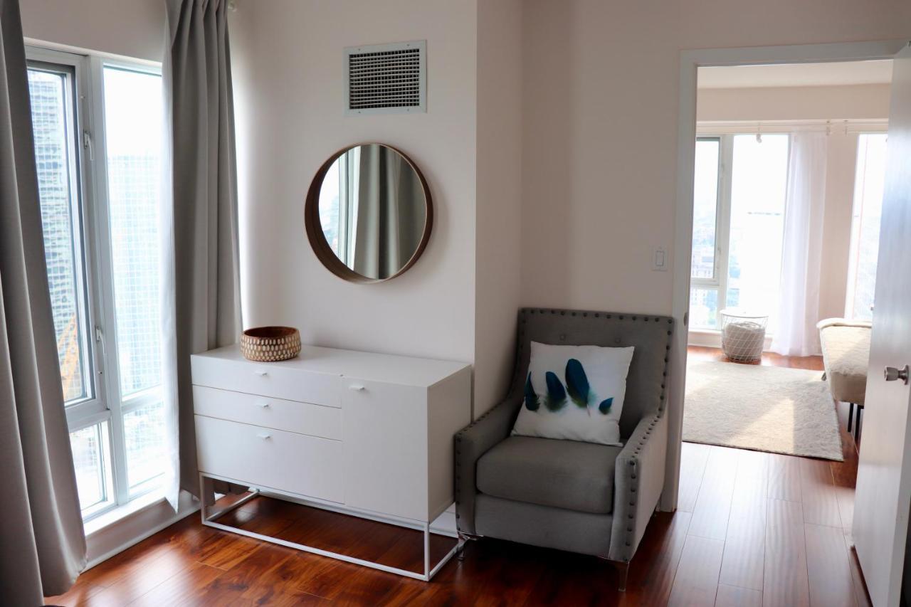 Apartment/2Bedrooms/2 Full Bathrooms/Free Parking 토론토 외부 사진