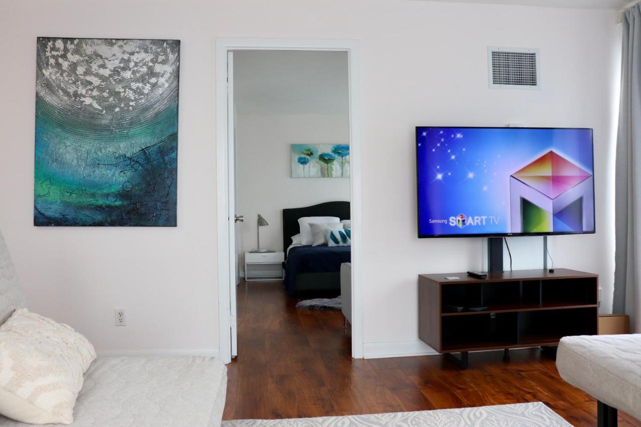Apartment/2Bedrooms/2 Full Bathrooms/Free Parking 토론토 외부 사진